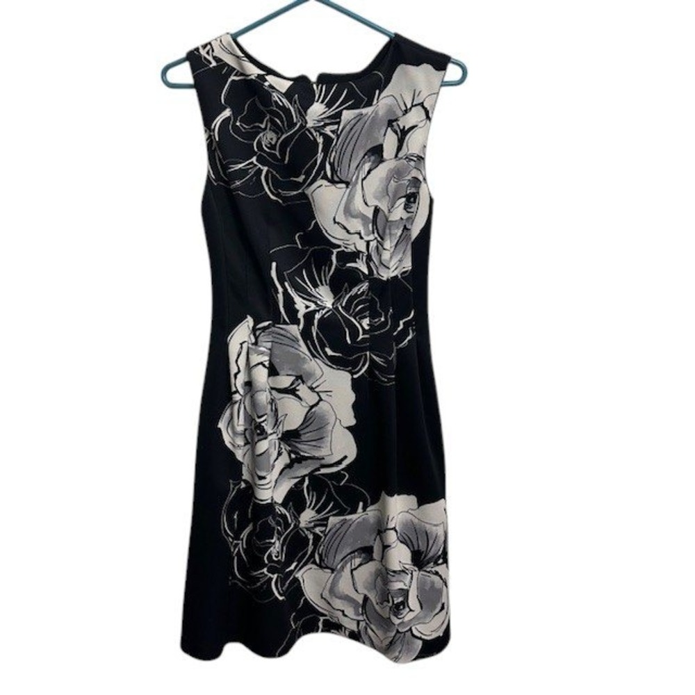 Vince Camuto Black Floral Scuba Fit and Flare Sheath Dress‎ Zipper Back Size 4